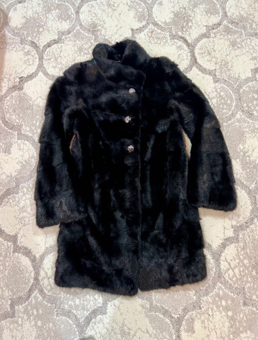 Продам норковую шубу