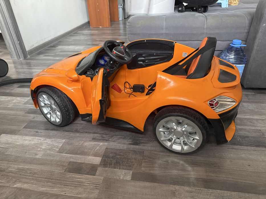 Продам детскую электро машину