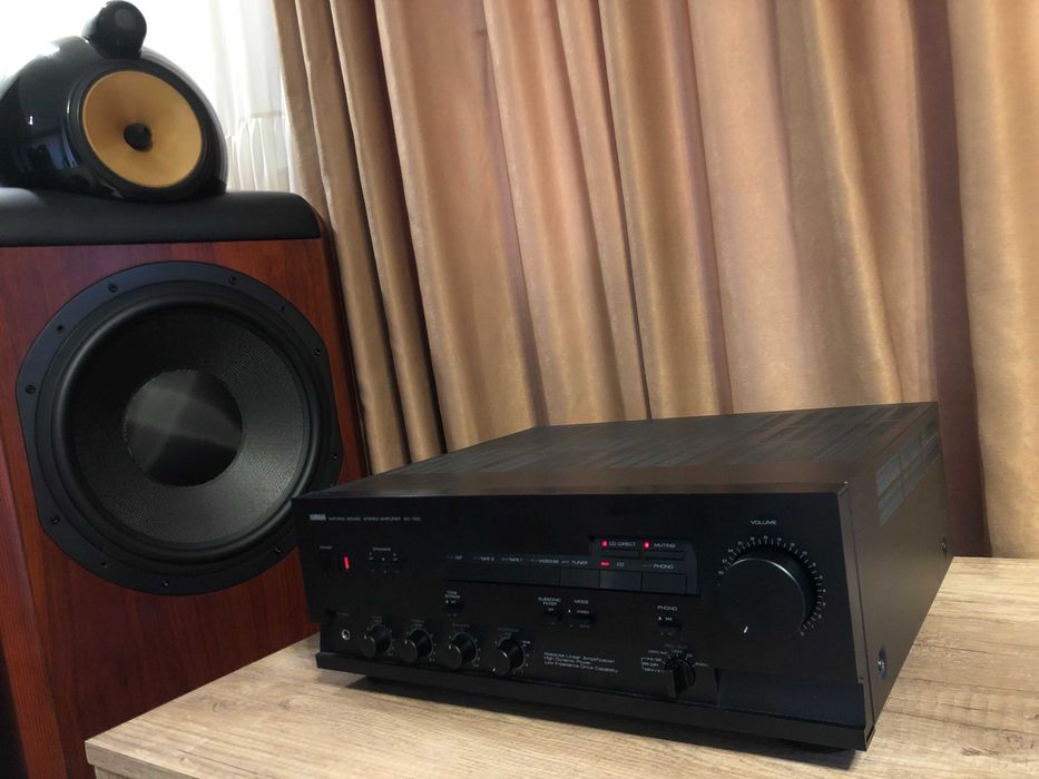 Yamaha AX-700 amplificator stereo, 600W