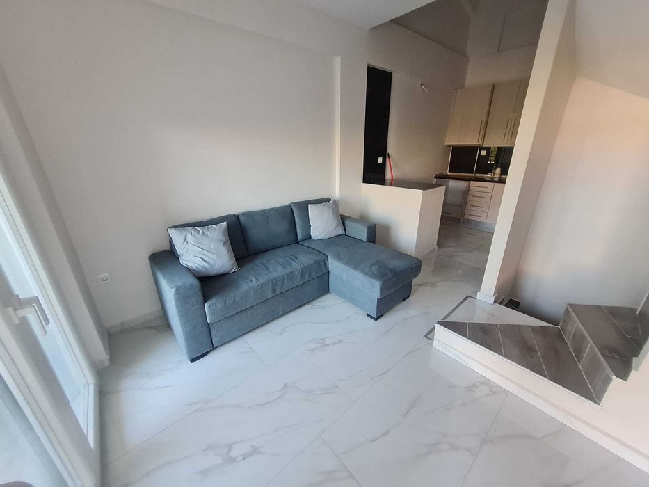 Продава нова къща-мезонет с площ 68м2 двор 200м2 в Неа Врасна, Гърция