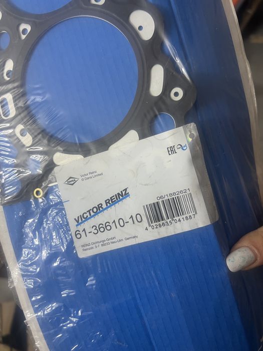 Garnitura, chiulasa REINZ 61-36610-10