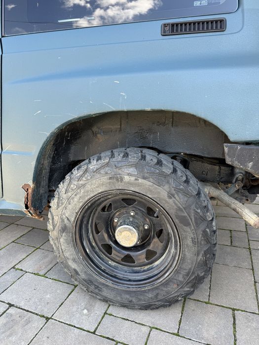 Vând suzuki vitara 4x4 1.6 benzina