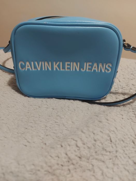 Оригинална дамска чанта Calvin Klein