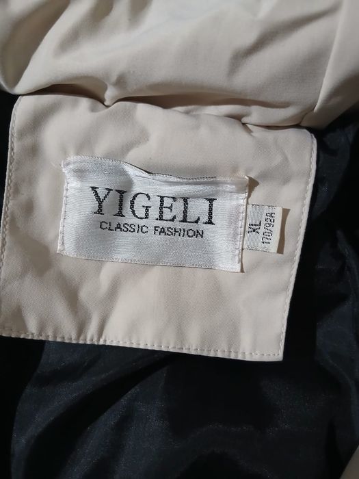 Продам куртки осенние