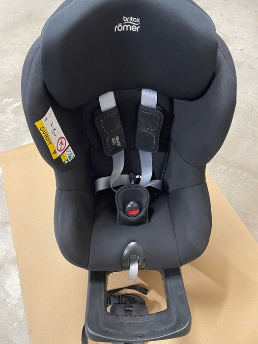 Продавам Britax Römer Стол за кола Dualfix Plus (0-20 кг.) Space Black
