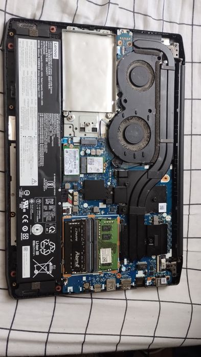 Dezmembrez / Vând pe piese Lenovo IdeaPad Gaming 3 (15IMH05)