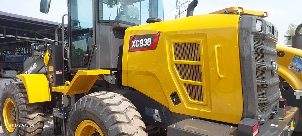 Продаем Погрузчик XCMG XC938 2,1 КУБ ДЖОСТИК