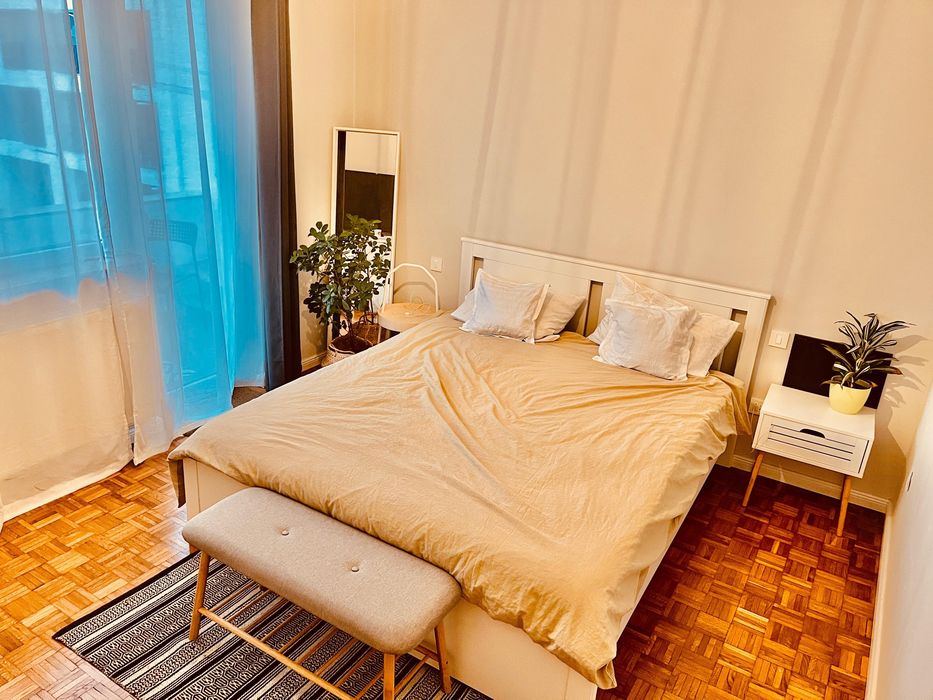 PF inchiriez Apt. 2 camere str. Anton Pann