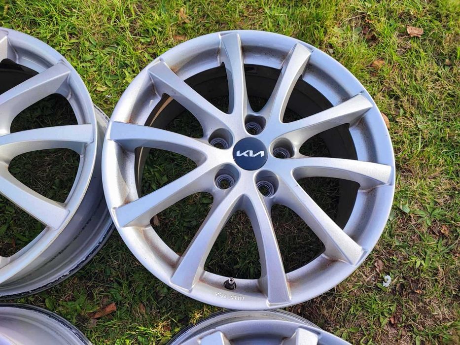 Хюндай/Hyundai; Киа/Kia – 17 цола 5x114,3; 4 бр. лети джанти