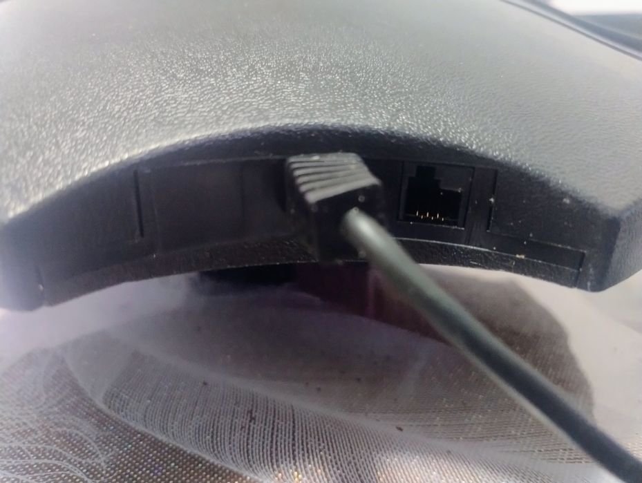 Vând volan cu pedale compatibil cu ps5 PS4 și PC