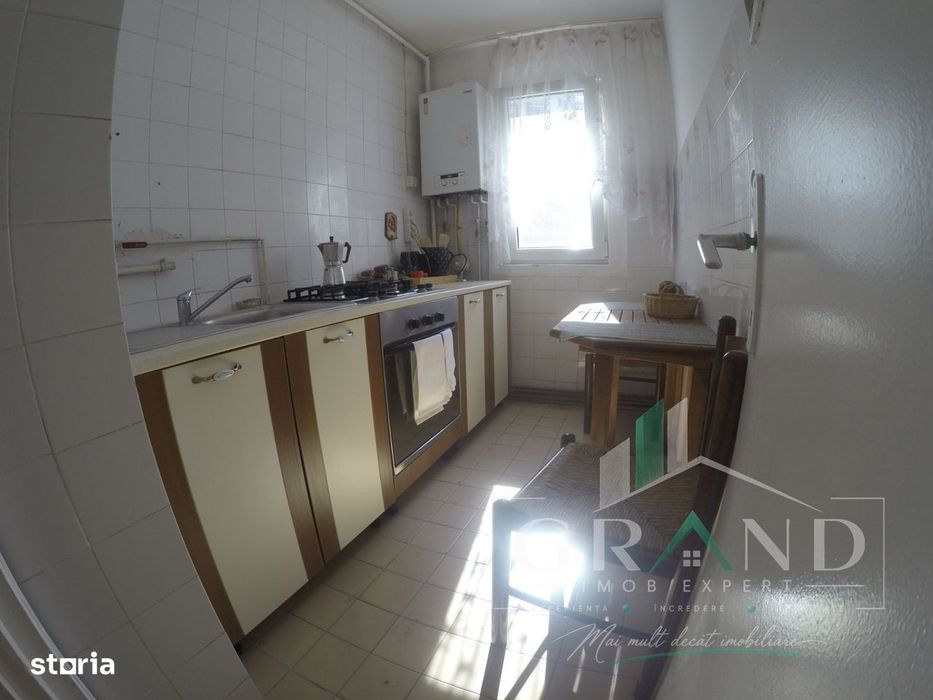 3 CAMERE DE VANZARE | MĂNĂȘTUR–Str.Mehedinti | Etaj 3/4