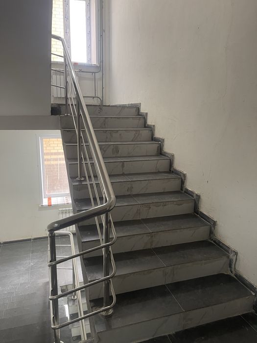 Продам 1х,49квадратов,4/9 этаж