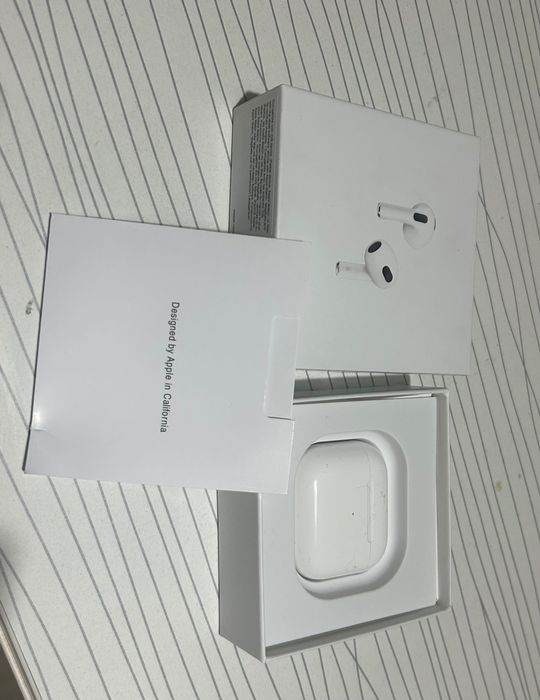AirPods Gen3 слушалки