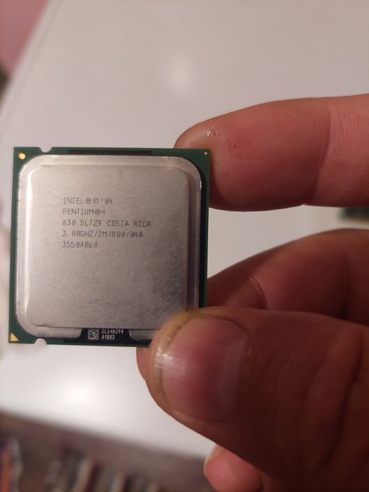 Componente PC procesoare și memorii ram ddr-2