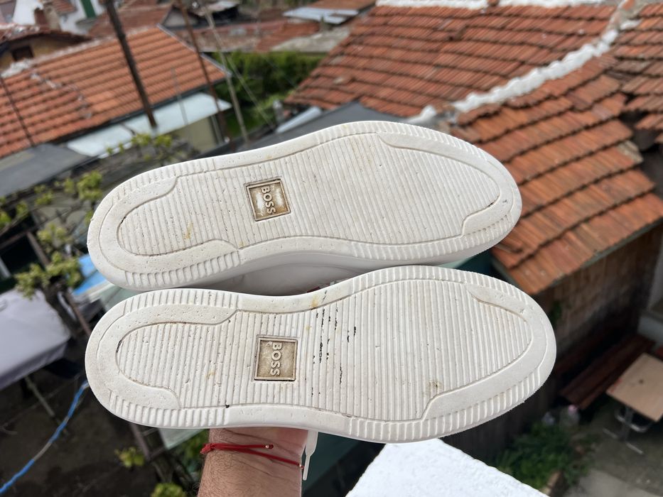 Hugo Boss All White 44