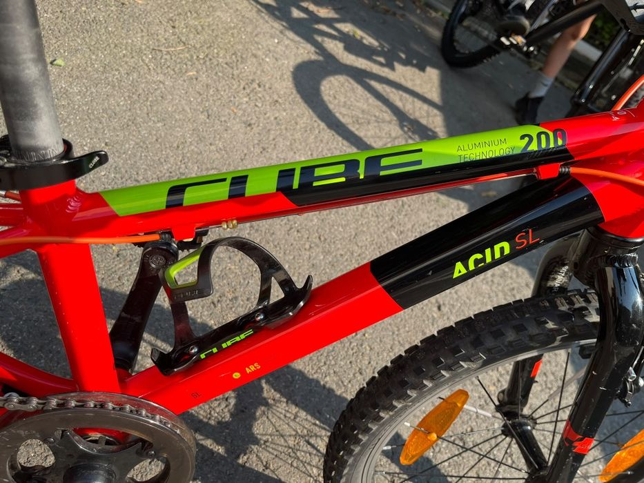 Vând bicicleta Cube in stare foarte buna