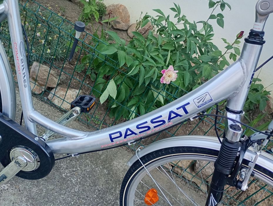 Vând bicicletă damă Passat,roti 28,cu 7 vit,frână la picior !