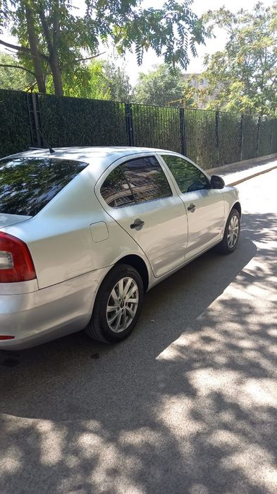 Автомобиль  Skoda