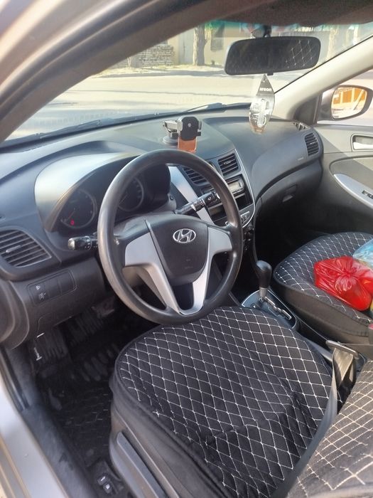 Автомобиль Hyundai