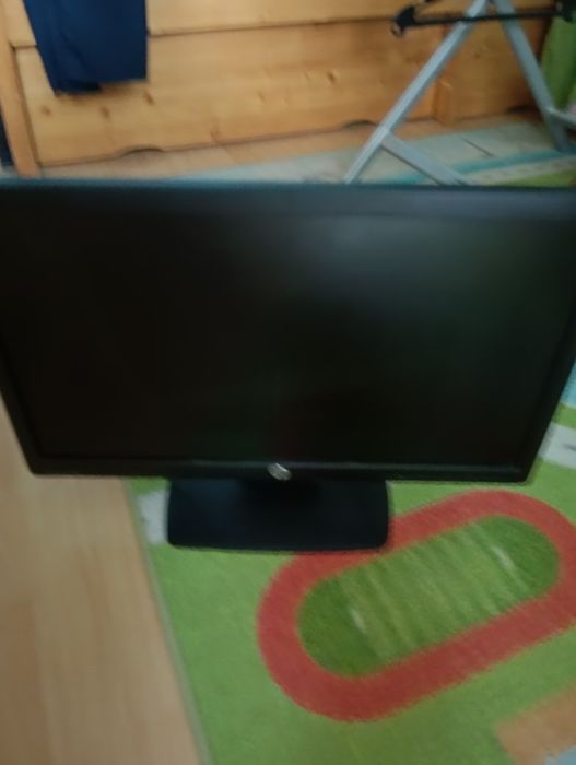 Hp  монитор 20 инча