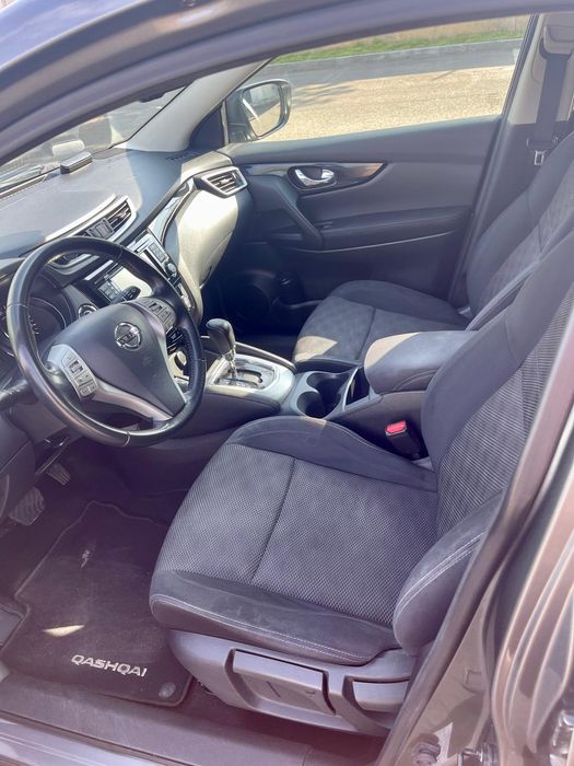 Vând Nissan Qashqai