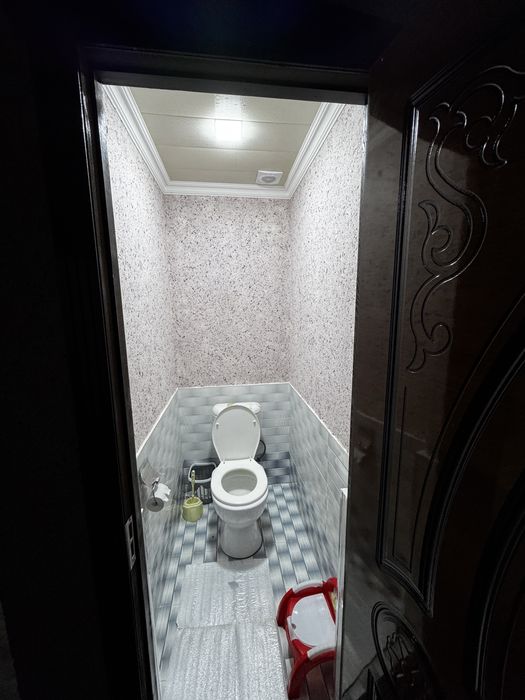 Samarqand shaxar superda joylashgan 57 kvadrat 2 xonali uy sotiladi