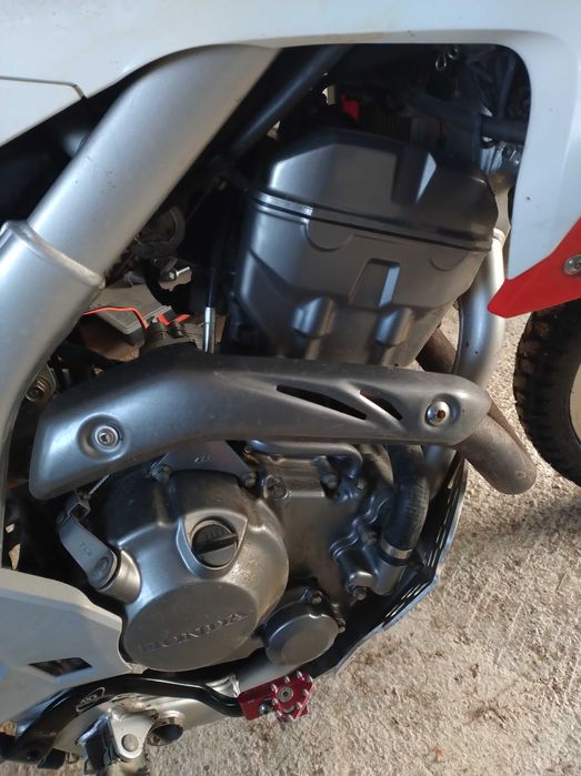 Продавам Хонда црф 250 L