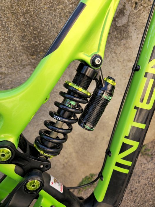 USA INTENSE TRACER limited edition Enduro 27.5 цола L размер Карбонов Отлично състояние 1х11 XO Sram, DVO suspension