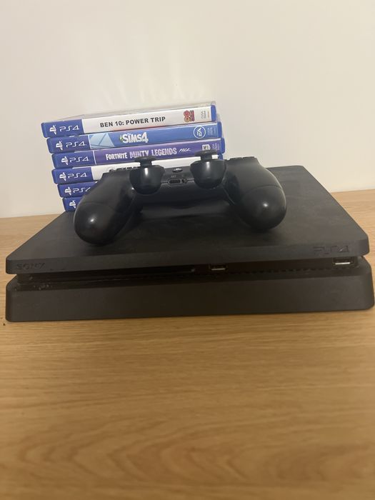 Ps4 с контролер и 5 игри