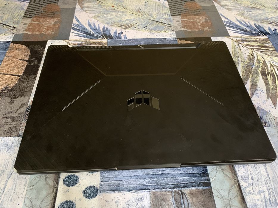Notebook Sotiladi kami bor