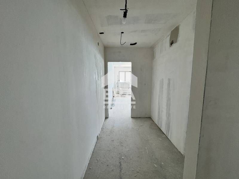 Продава се Тристаен апартамент в к.к. Св.Св. Константин и Елена - 190 кв.м за 3837 €/кв.м - Снимка #10