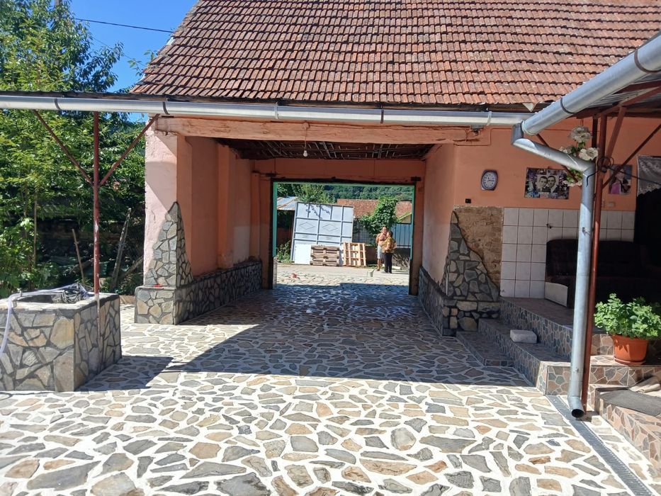 Piatra naturala de munte de Grecia.