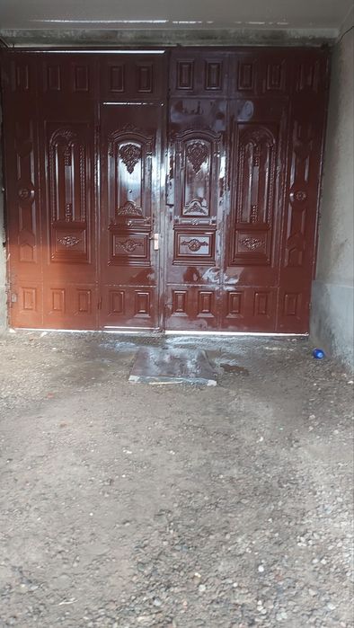 Temir darvoza sotiladi 400$