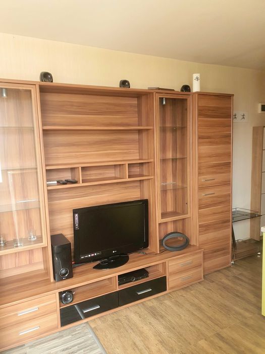 Топ Локация до Метро Дава Под Наем Едностаен Бели брези