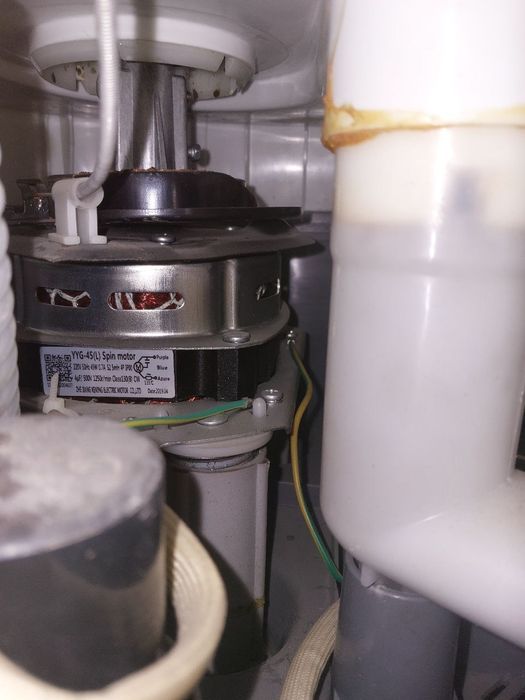 Pol avtomat kir yuvish mashinasi