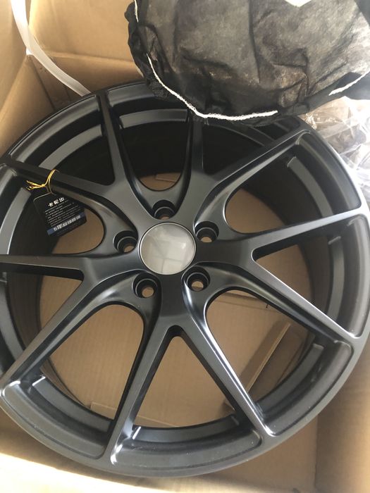 Диска 17 новый продается