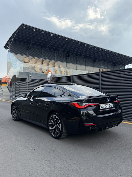 BMW i4 eDrive 40 Full Genmany M paket
