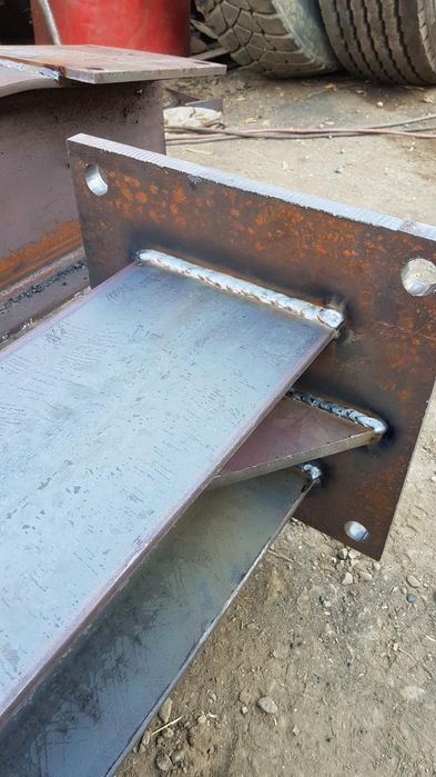 Vand structura metalica pentru hala de 10X20X4, confectionata din urmă