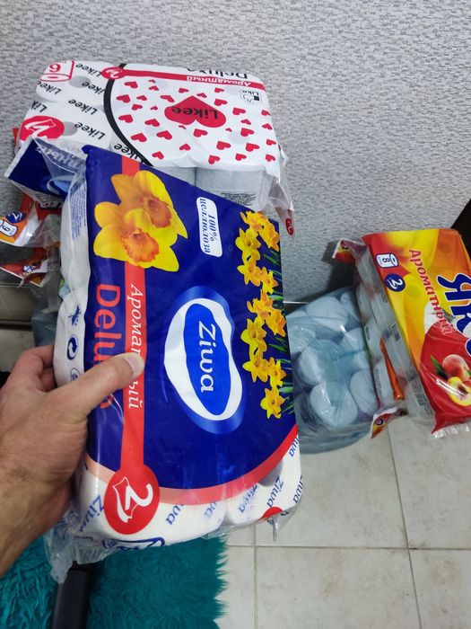 Производим и продаем туалетную бумагу белый и серый макулатуры односло