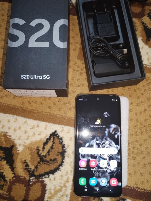 Telefoane pentru piese lot 100 buc+ placi de baza