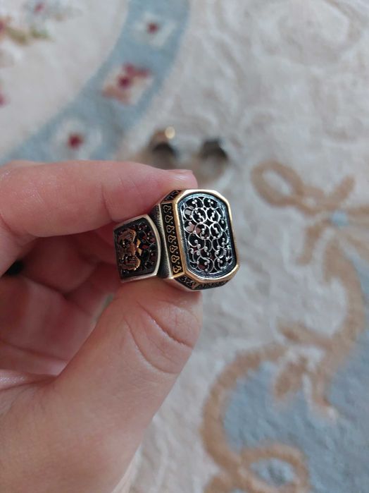 Мужские серебряные перстни