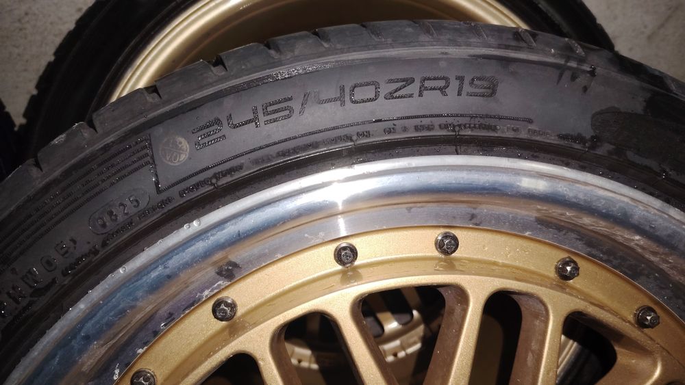 Джанти с гуми 19 Цола 5х108