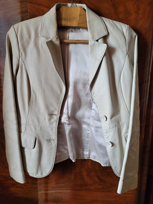Haina de piele alb ecru culoarea untului 42/M sau L pt o pers slaba