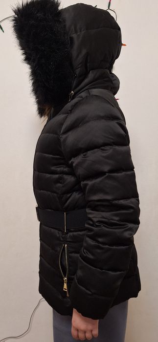 Geaca neagra cu blana