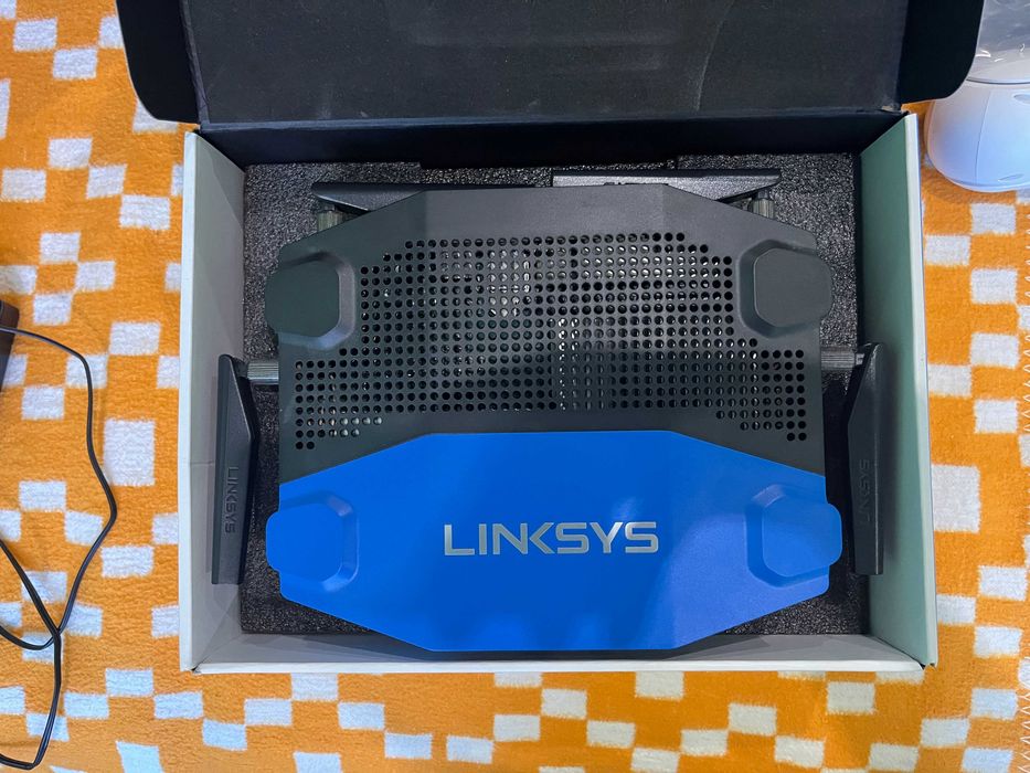 Гигабитов рутер Linksys WRT1900ACS