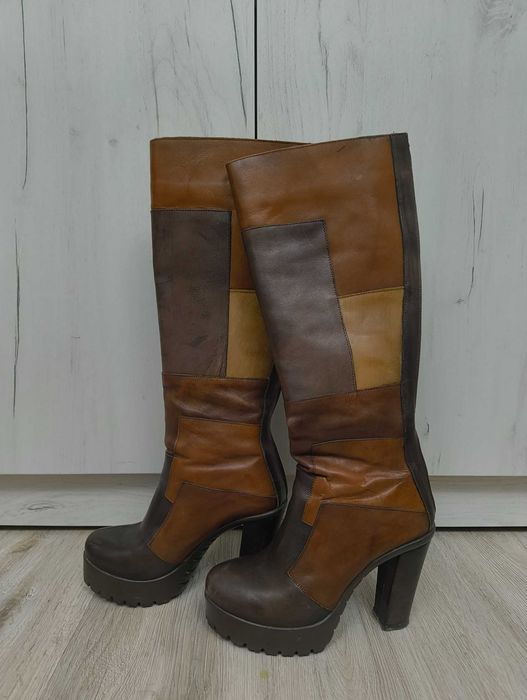 Коричневые сапожки