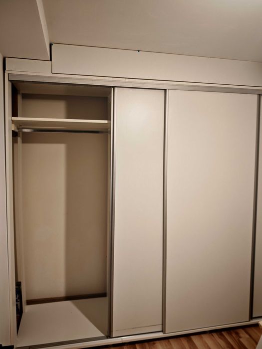 Dulap dressing cu 3 usi glisante- Lungime/ Inaltime/ Adancime 210cm / 250cm/ 70cm