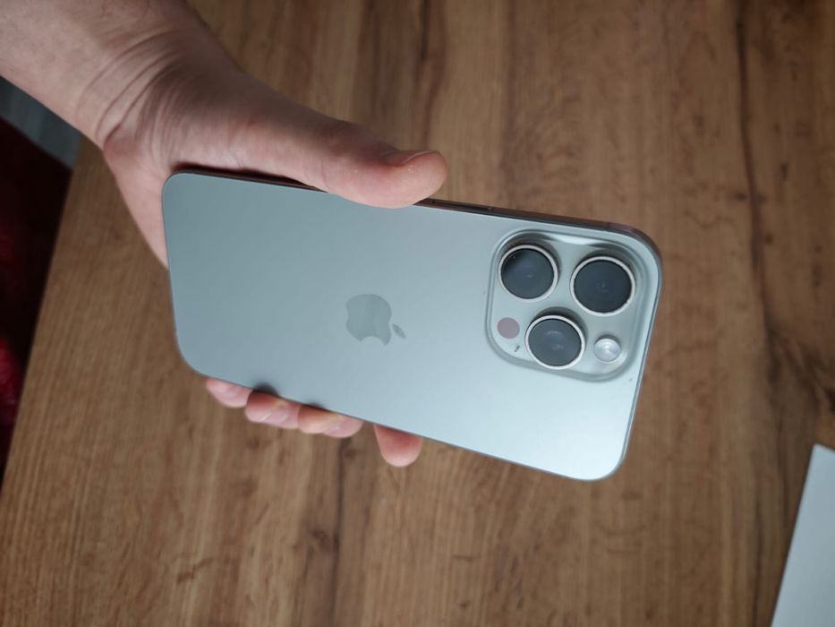 Iphone 16 pro max titan in garantie