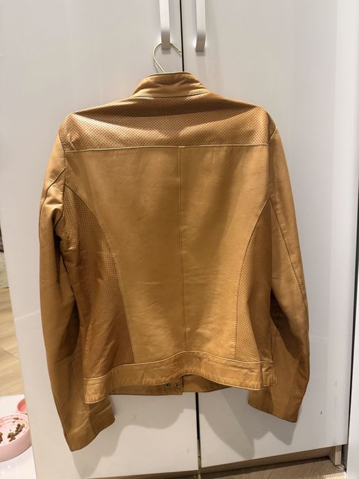 Продам кожанную куртку