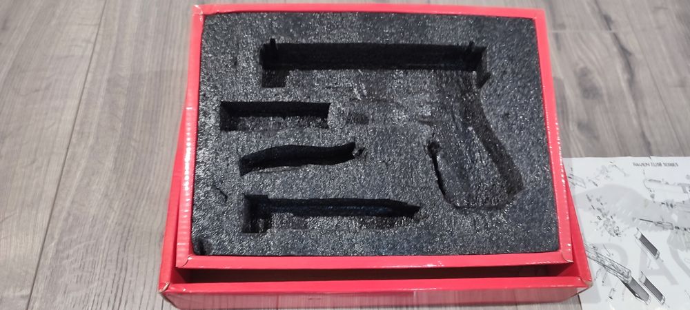 Airsoft Raven Glock 17 пистолет